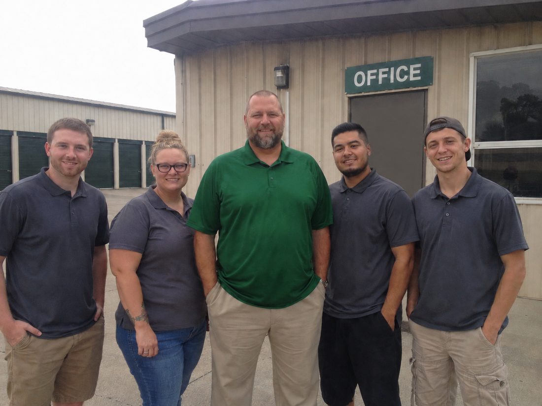 Pest control professionals in Louisville, KY